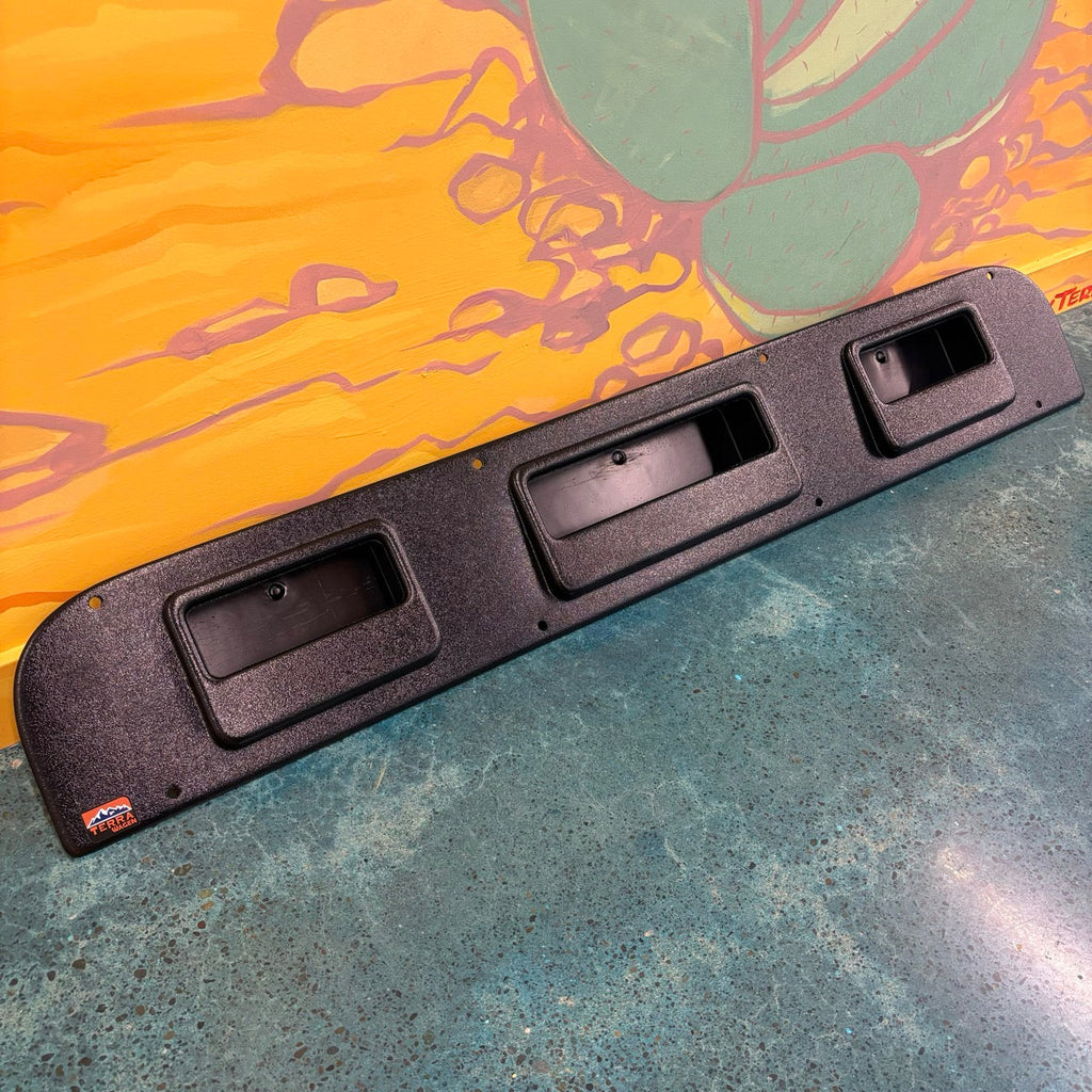 Slider Stash – Sliding Door Pocket for Sprinter 907/906 High Roof